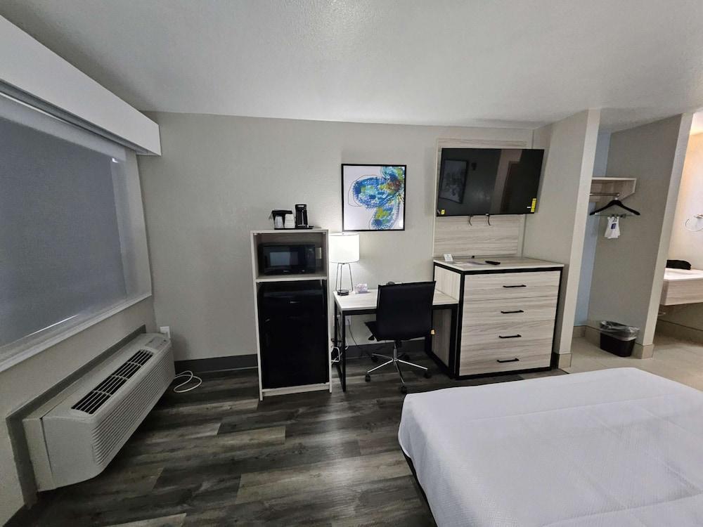 Best Western Park City Wichita North photo 7