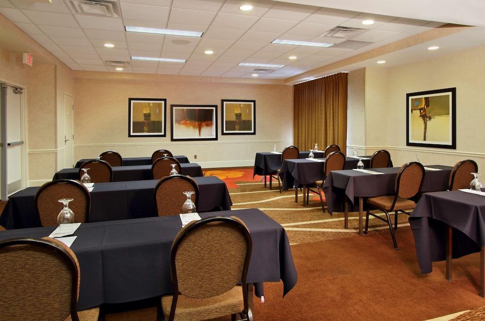 Hilton Garden Inn Columbus Airport photo 14