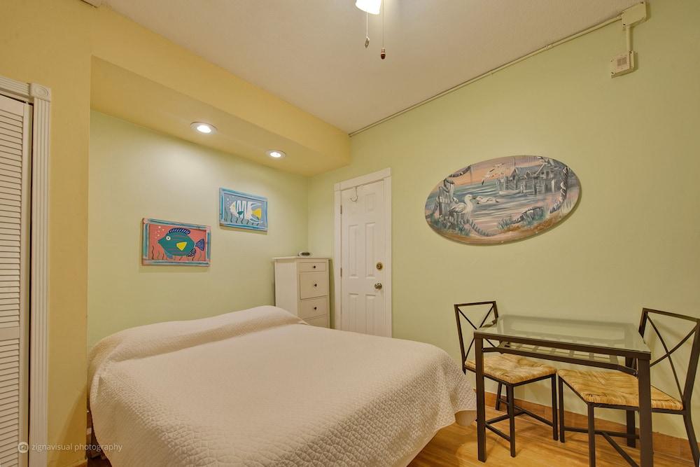 The Coral House Motel photo 24