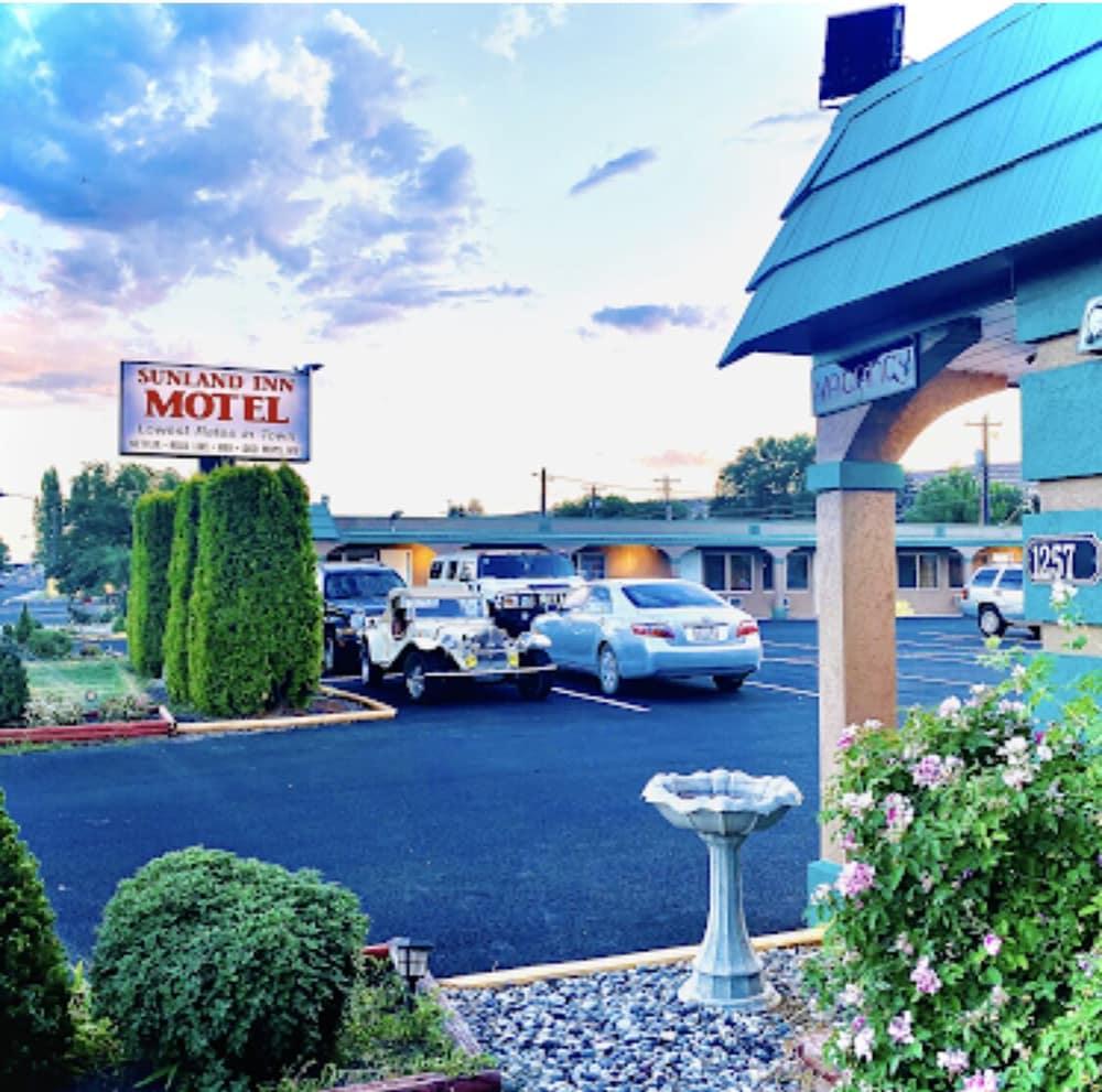 Sunland Inn Motel photo 12