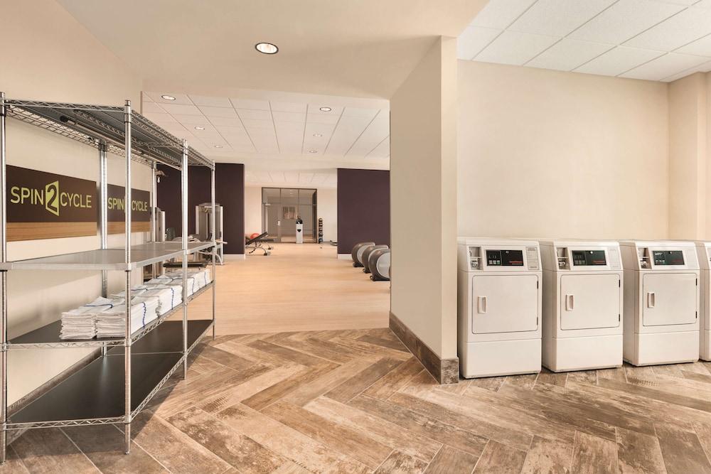 Home2 Suites by Hilton Phoenix Tempe, University Research Park photo 9