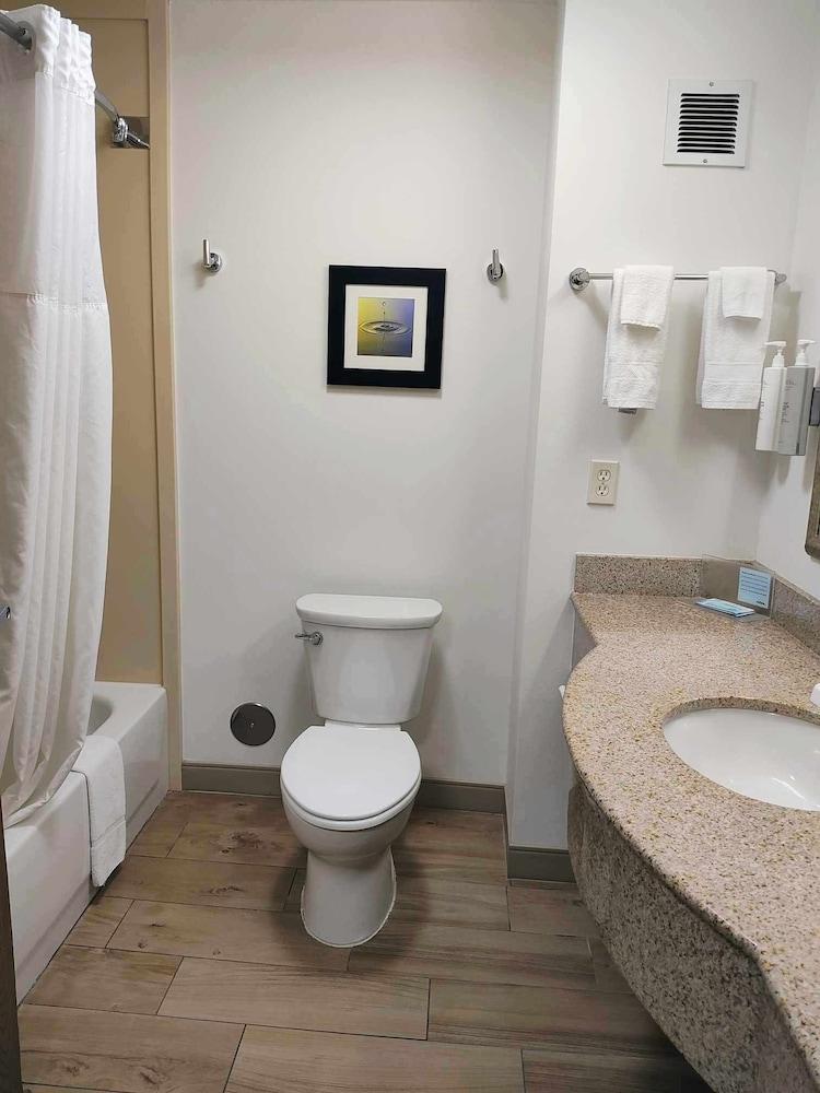 Summit Suites photo 22