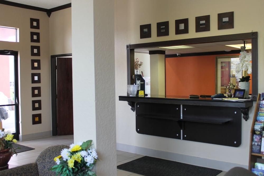 Quality Inn Ponca City photo 2