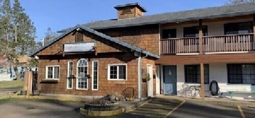 South Jetty Inn photo 81
