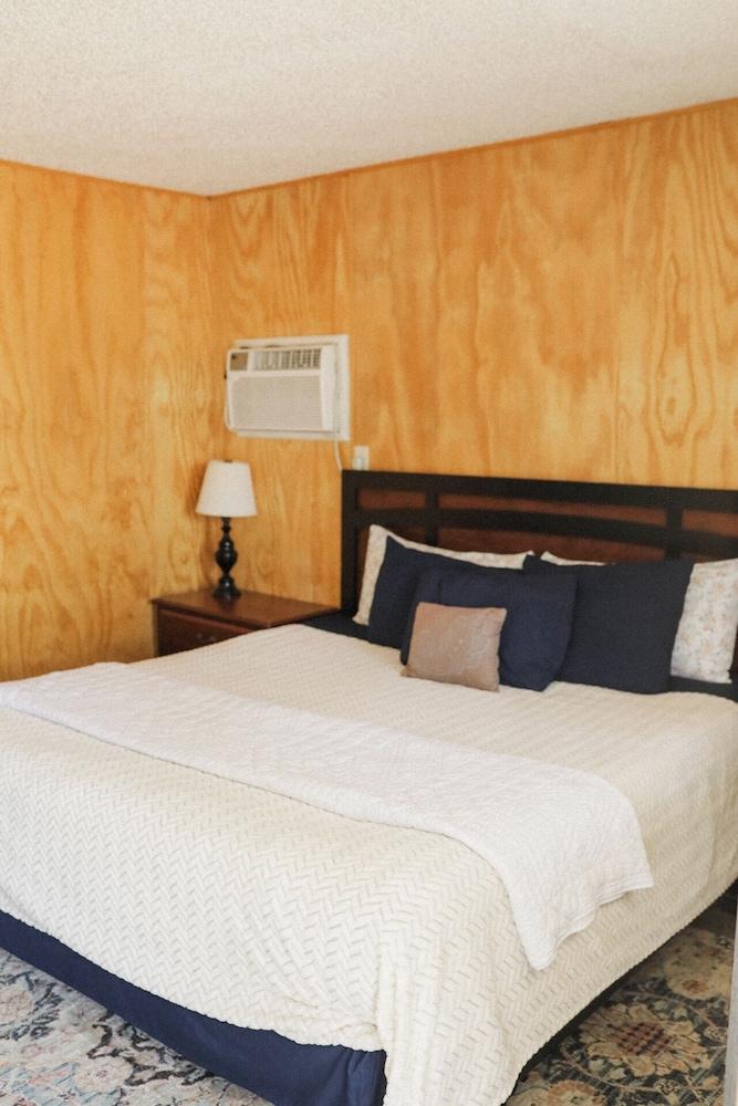 Wastabound Motels LLC photo 35