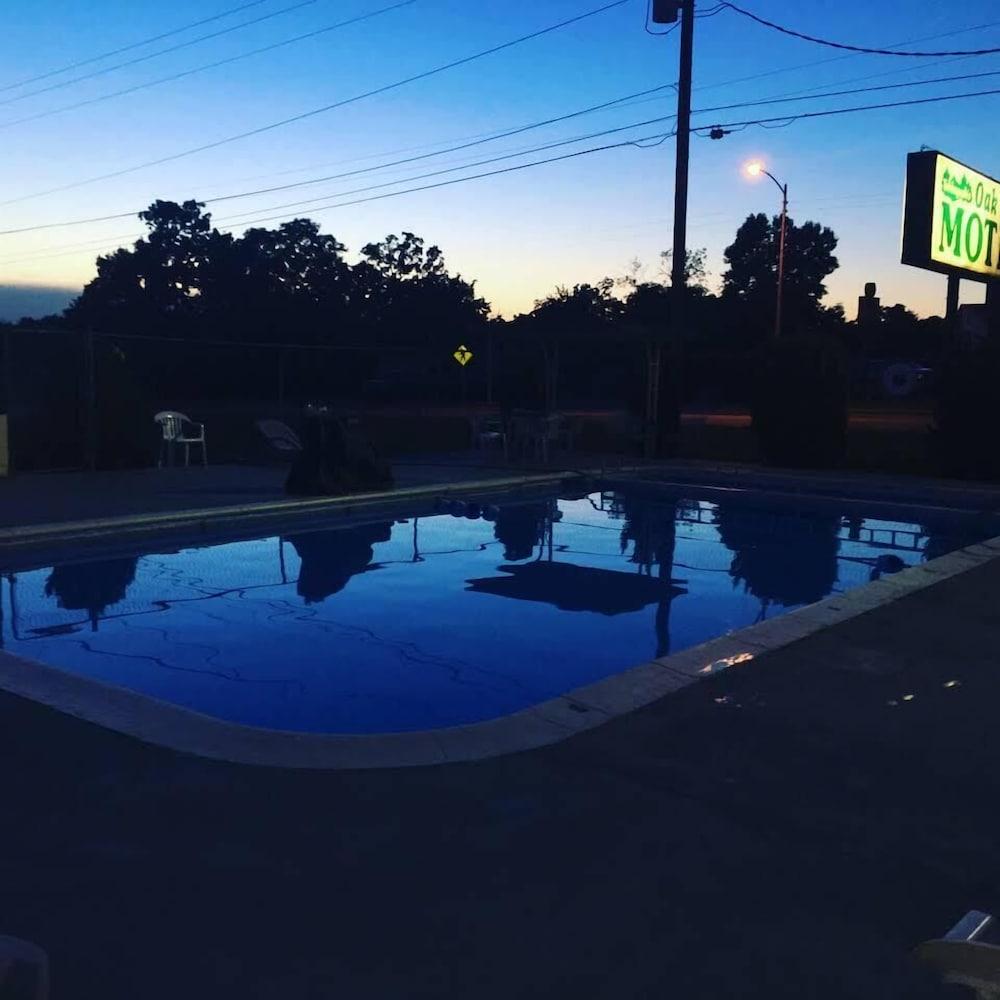 Oak Park Motel photo 3