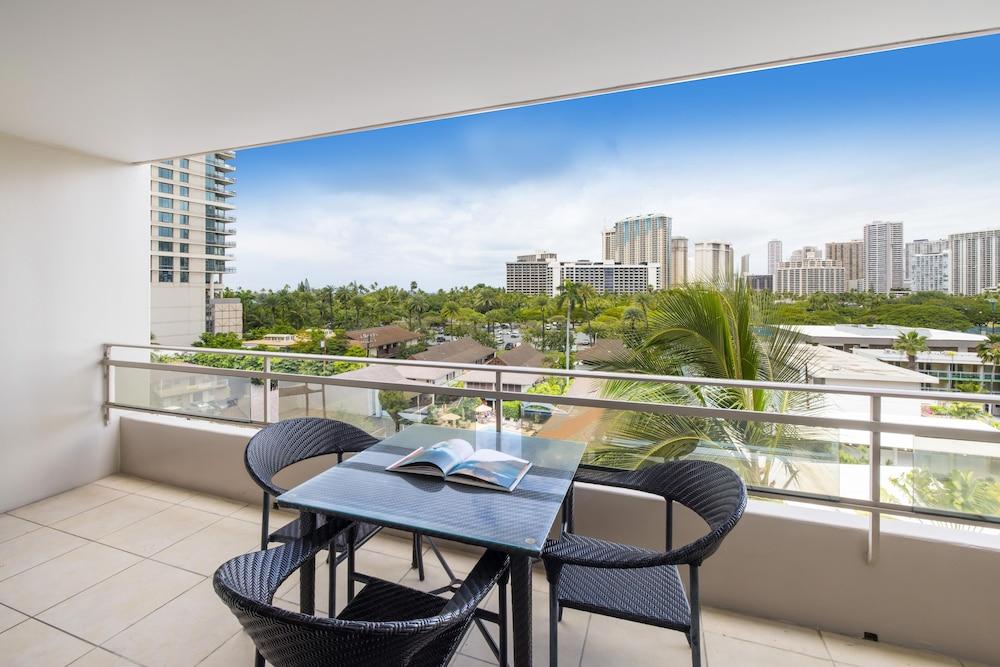 Regency on Beachwalk Waikiki by OUTRIGGER photo 22