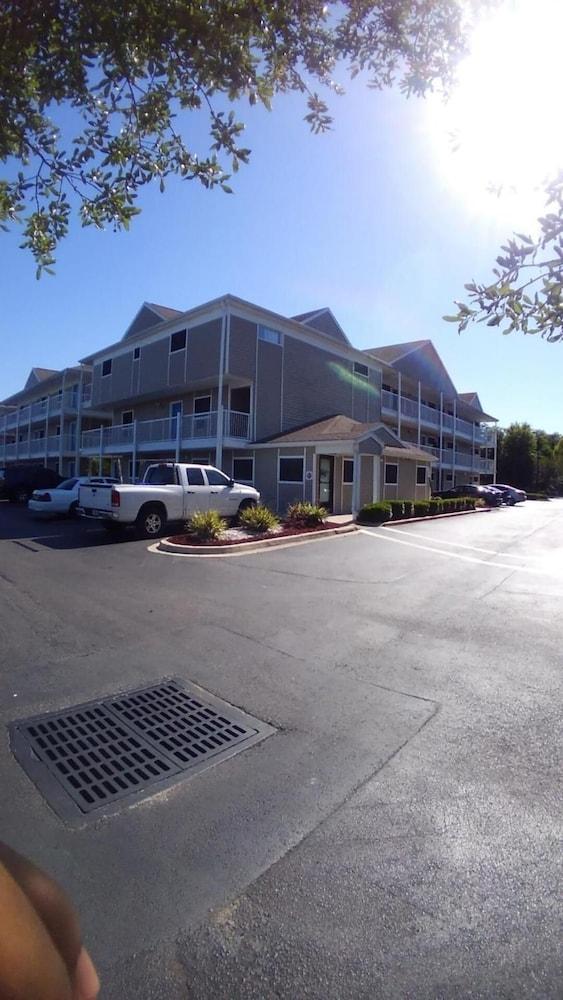 InTown Suites Extended Stay Jacksonville Fl- Atlantic Blvd photo 14