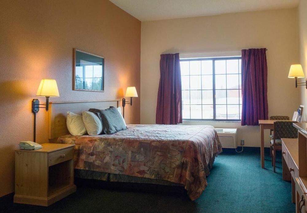 White Oak Inn & Suites photo 26