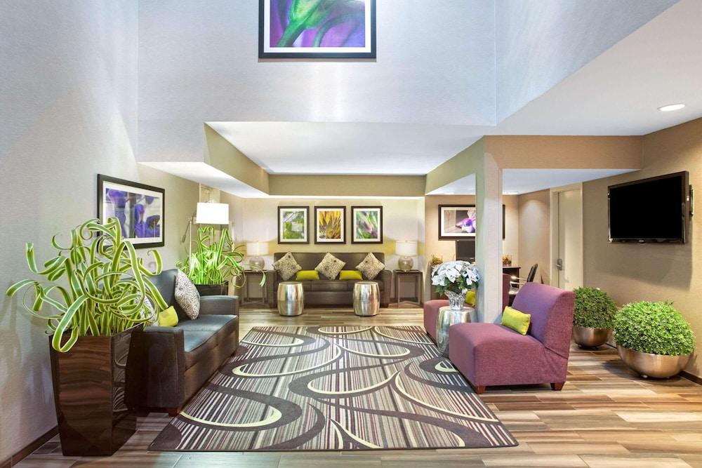 La Quinta Inn by Wyndham San Marcos photo 5