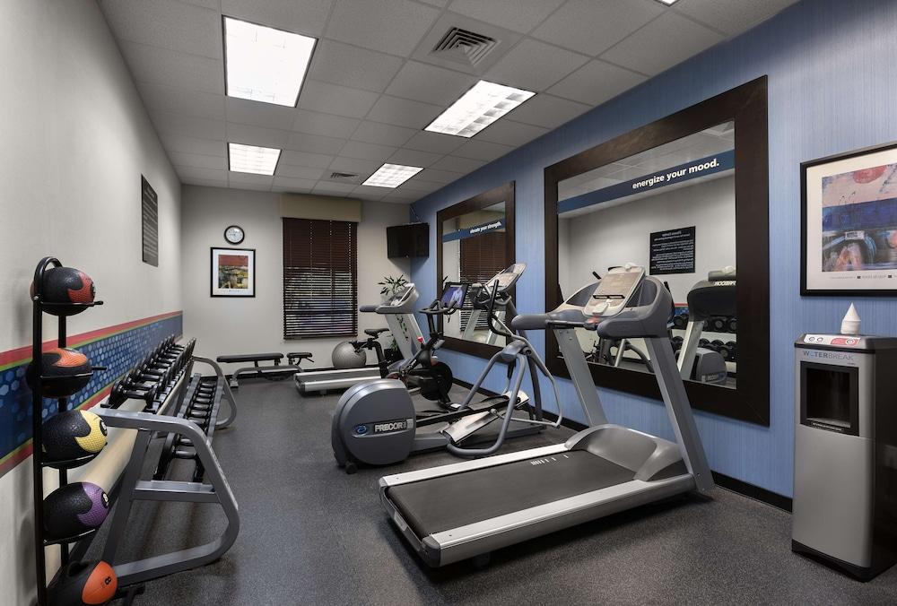 Hampton Inn Charlotte-Belmont at Montcross photo 12