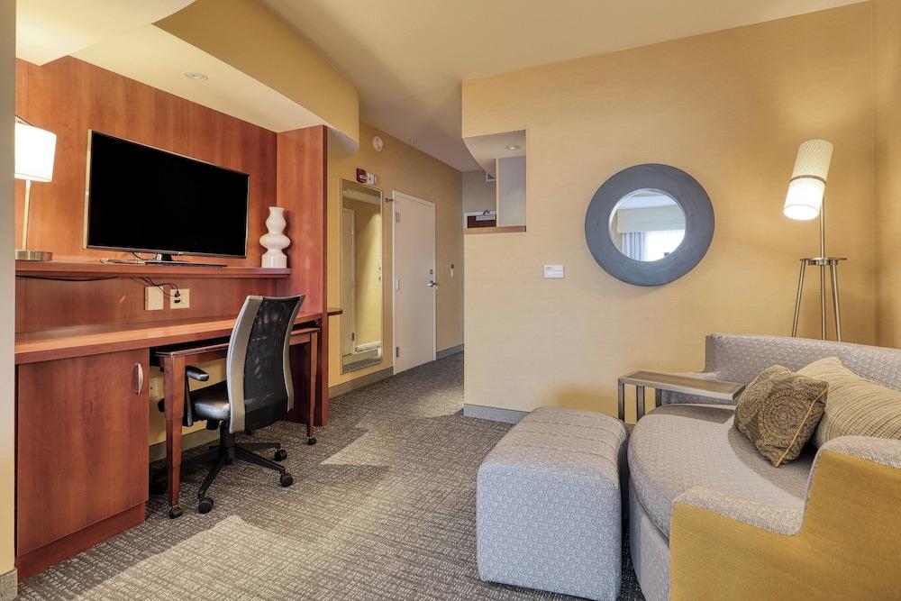 Courtyard by Marriott York photo 8