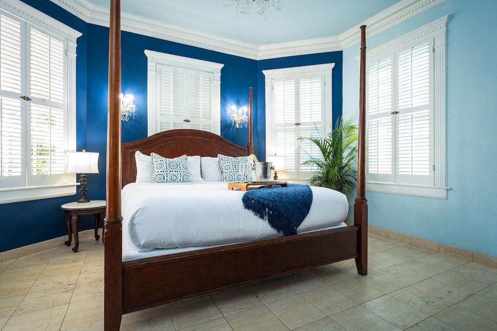 Southernmost House photo 96