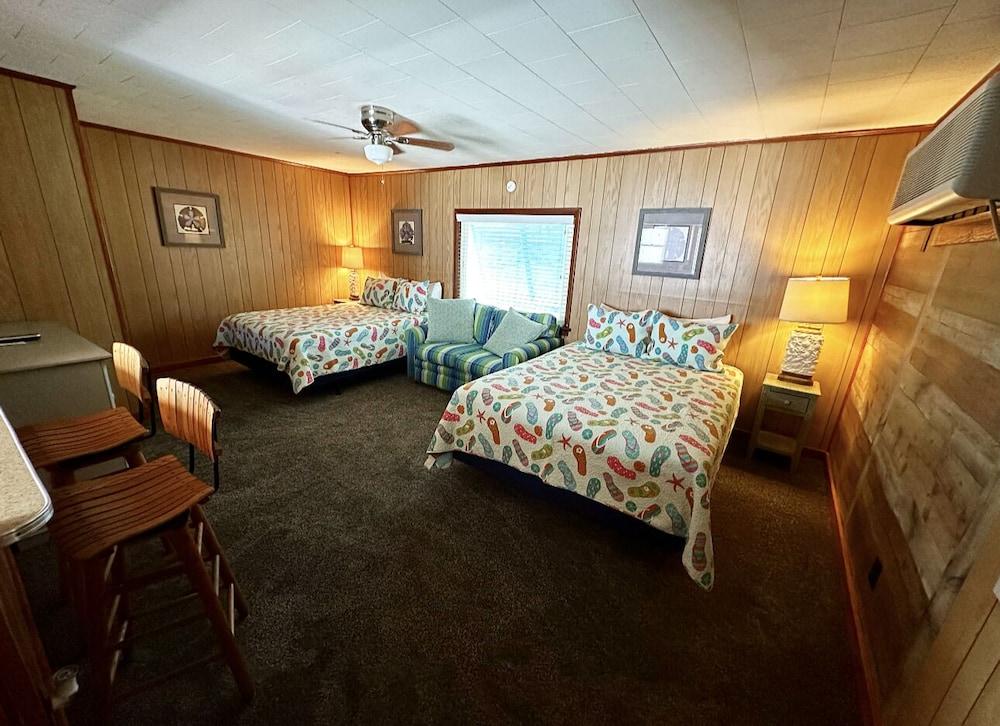 SandSpur Ocean Cottages photo 51