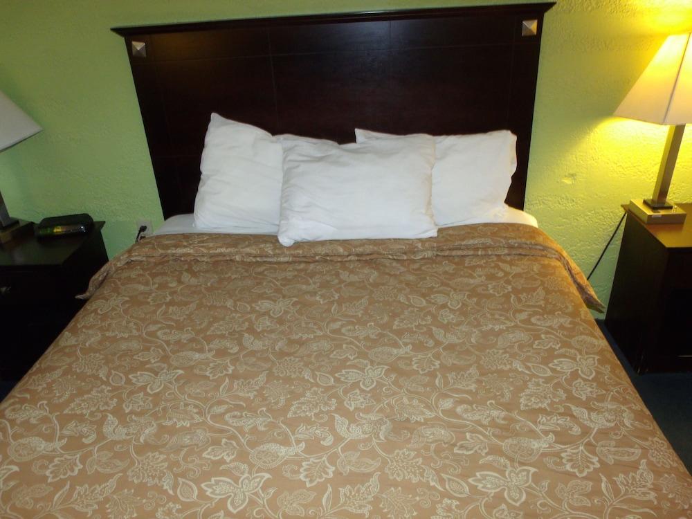 Relax Inn photo 5