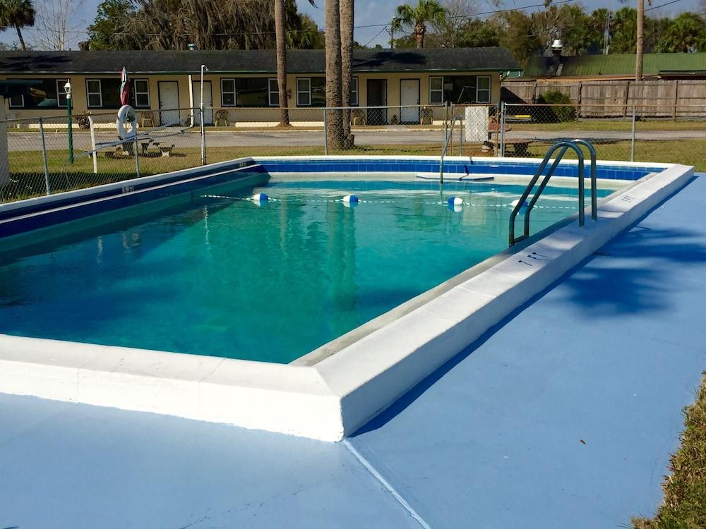 Withlacoochee Motel photo 2