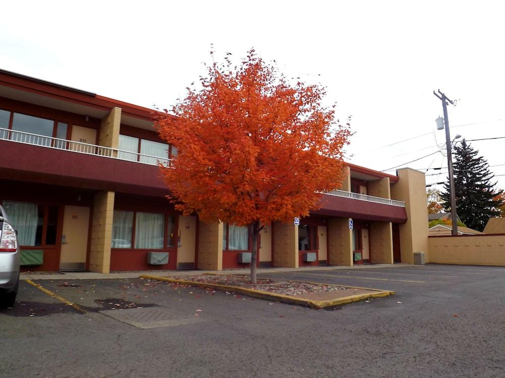 Travelodge by Wyndham Kalispell photo 15