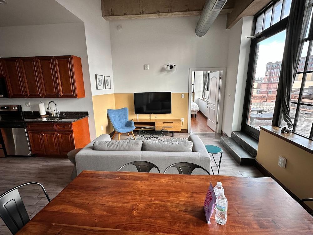Sosuite at Independence Lofts - Callowhill photo 21