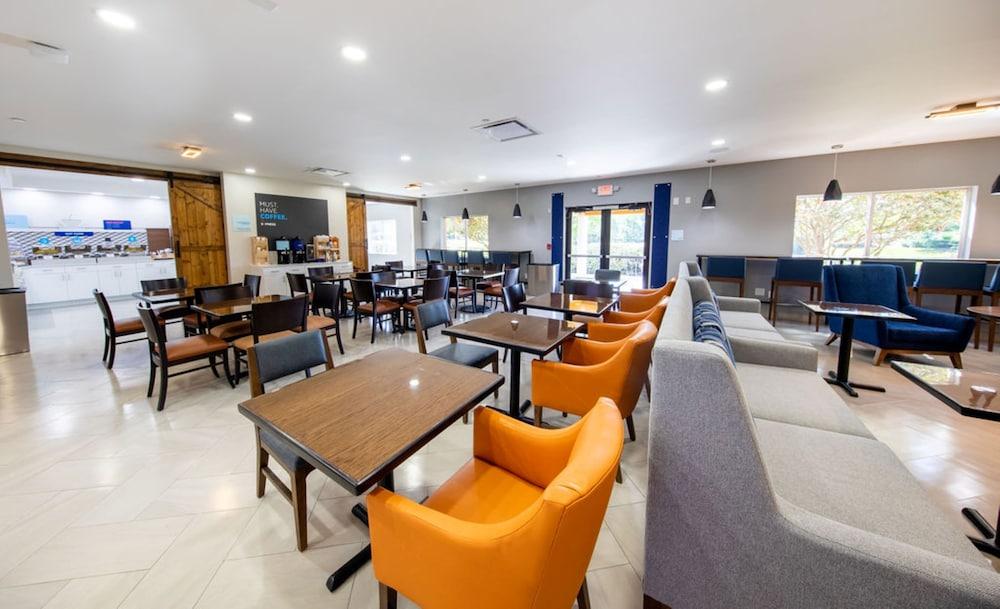 Holiday Inn Express & Suites Clermont Se West Orlando by IHG photo 88