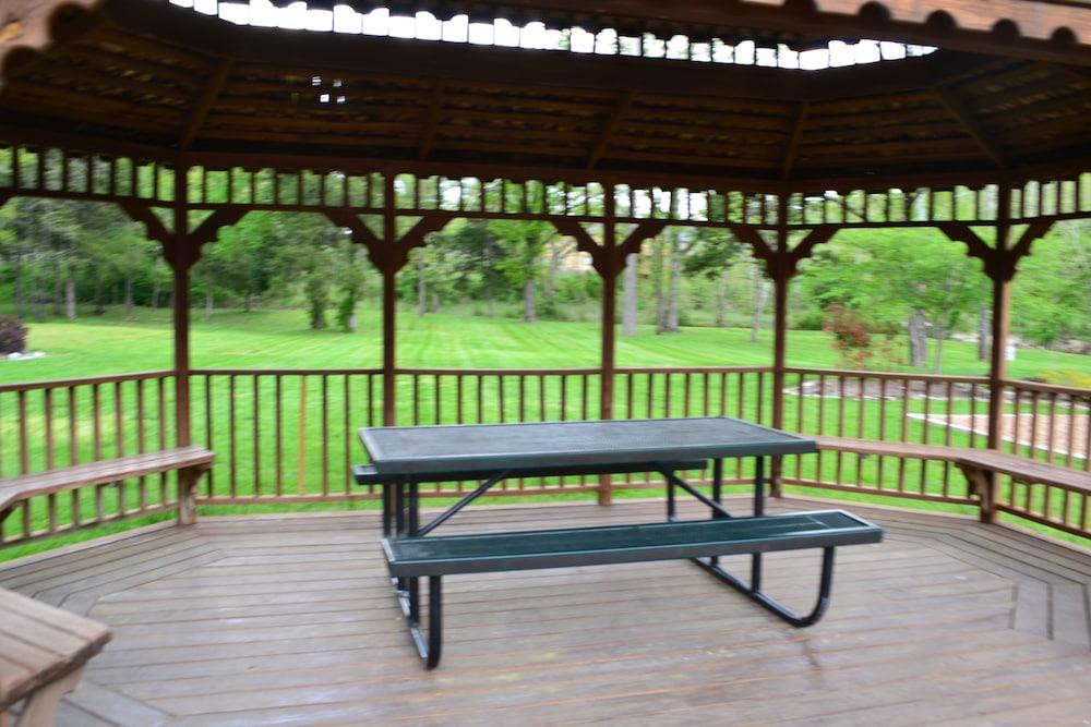 StoneBridge Resort photo 100