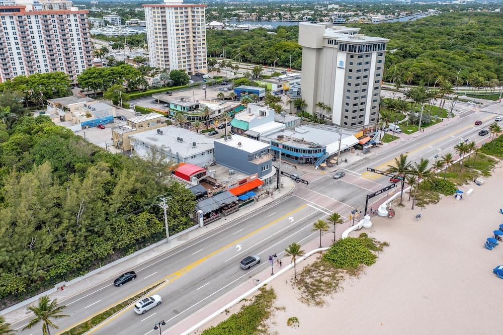 BeachSide 9th Residences photo 6