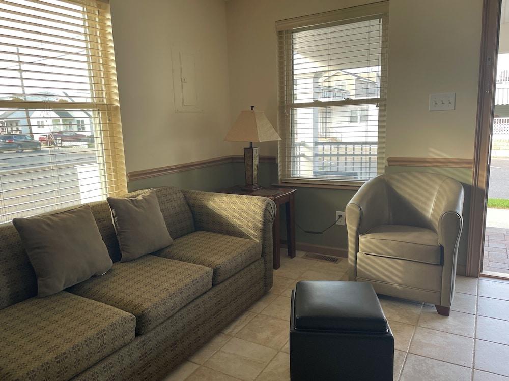 Ala Moana Motel photo 61
