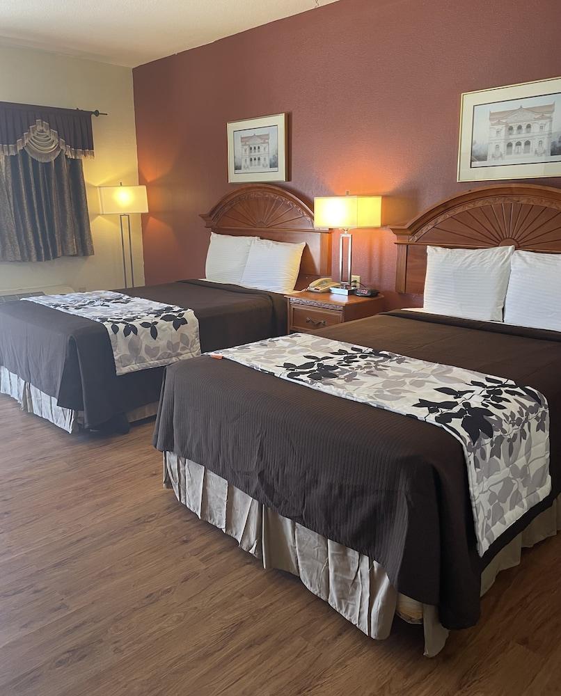 Relax Inn photo 9