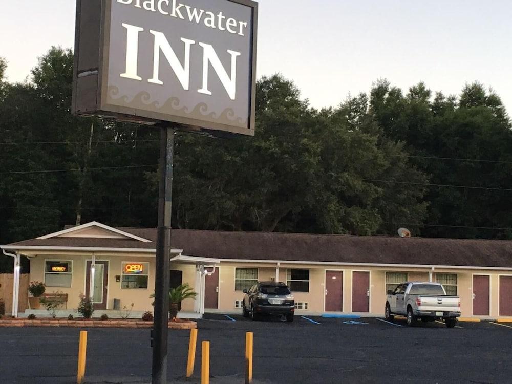 Blackwater Inn photo 4