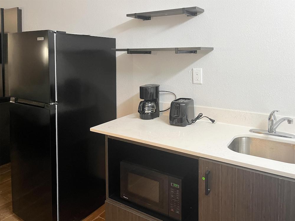 Studio 6 Suites Hurricane, Wv photo 22