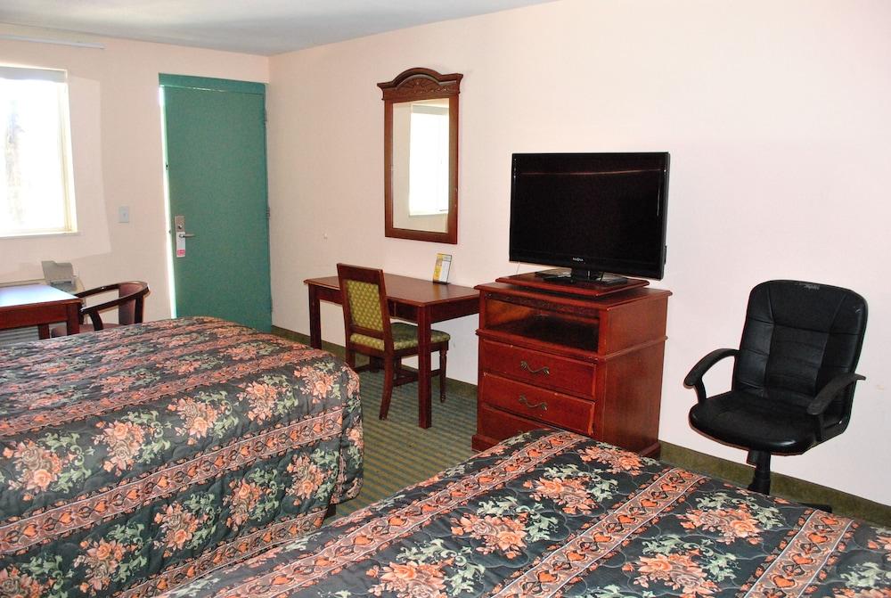 Coconut Grove Motor Inn photo 5