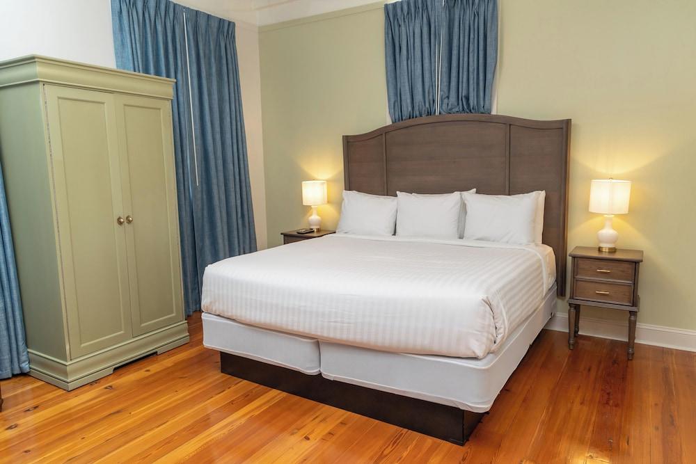 Lamothe House photo 8