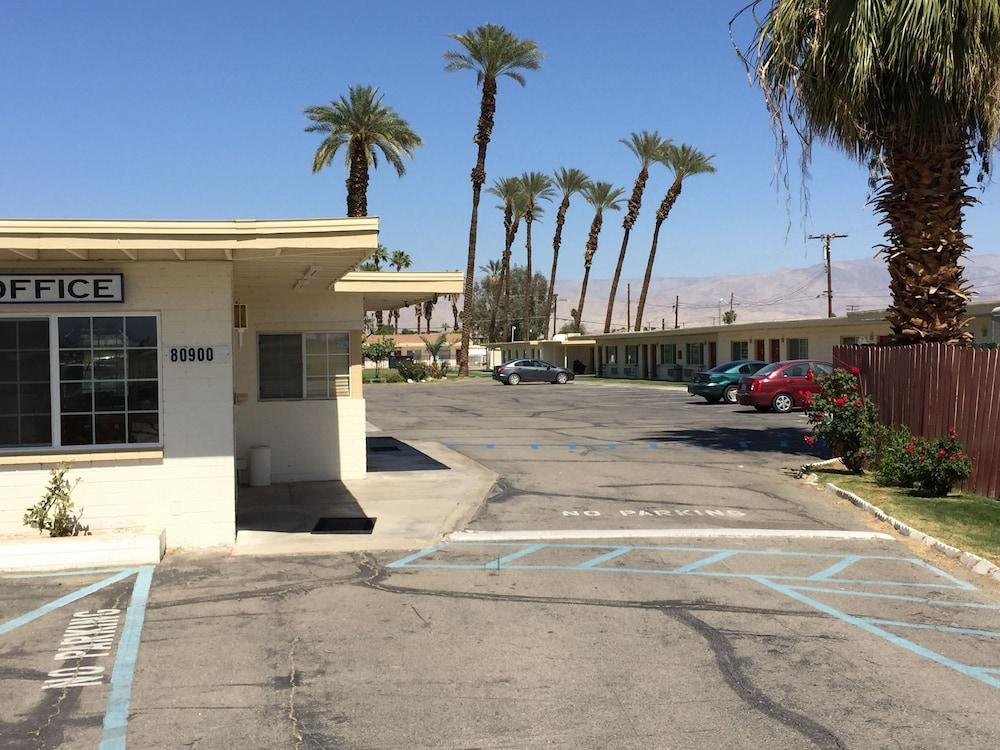 Western Sands Motel photo 23