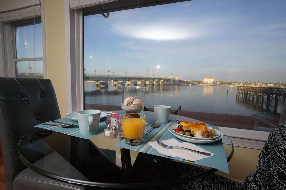 Edgewater Inn photo 30