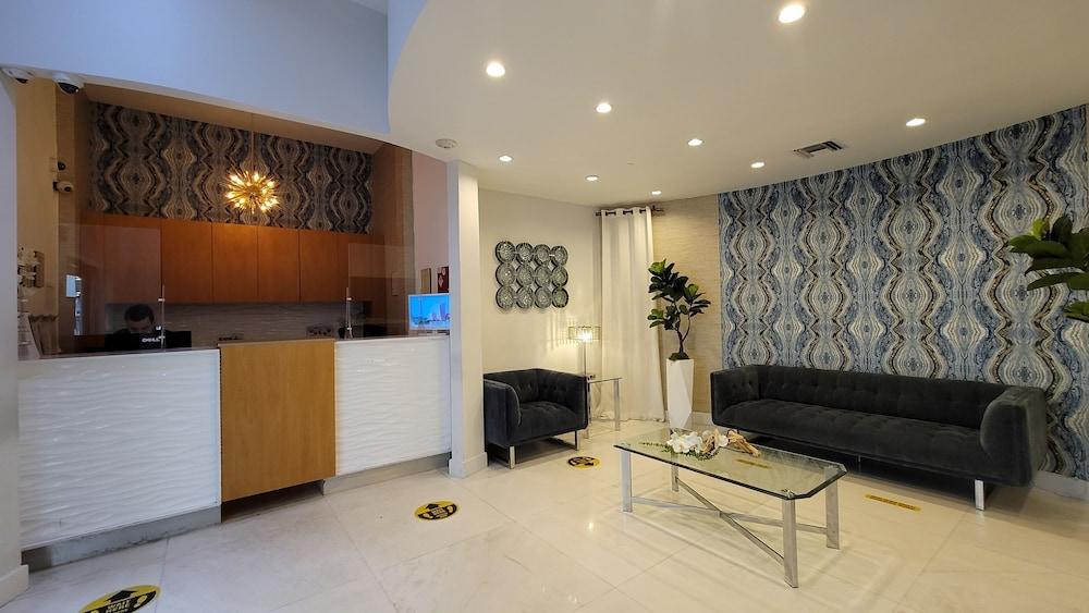 Strand Ocean Drive Suites photo 23