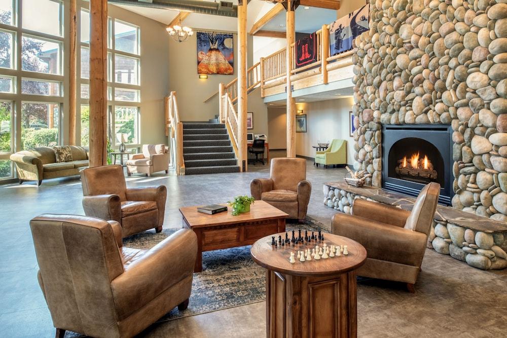 River Lodge And Grill photo 10