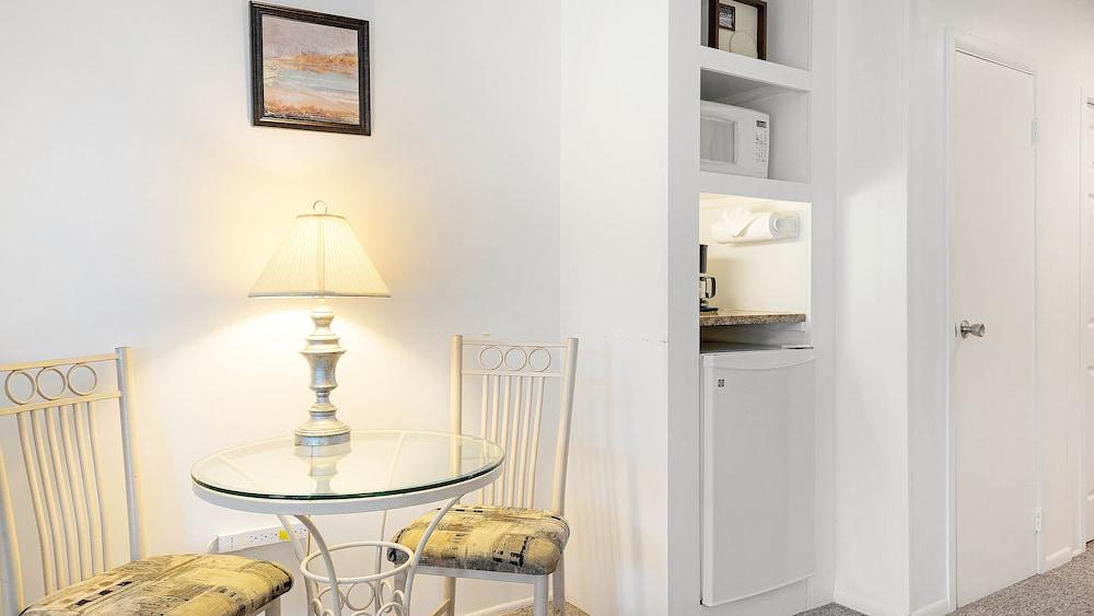 East Hampton House Resort photo 47
