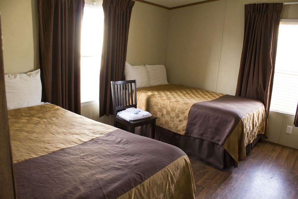 Cotulla Homes photo 19