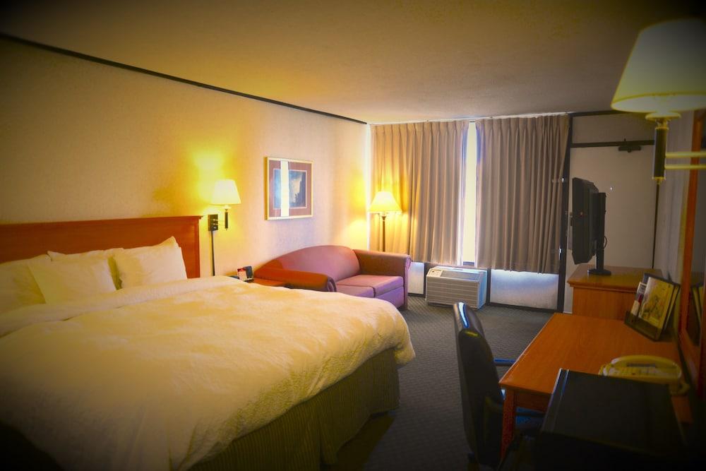 Howard Johnson by Wyndham Gillette photo 24