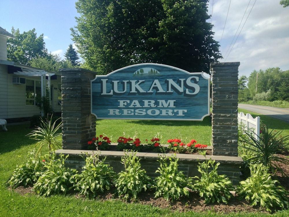 Lukans Farm Resort photo 68