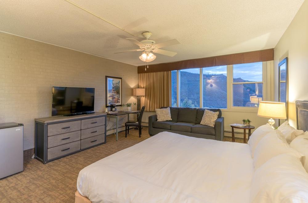 Mountain Chalet Snowmass photo 17