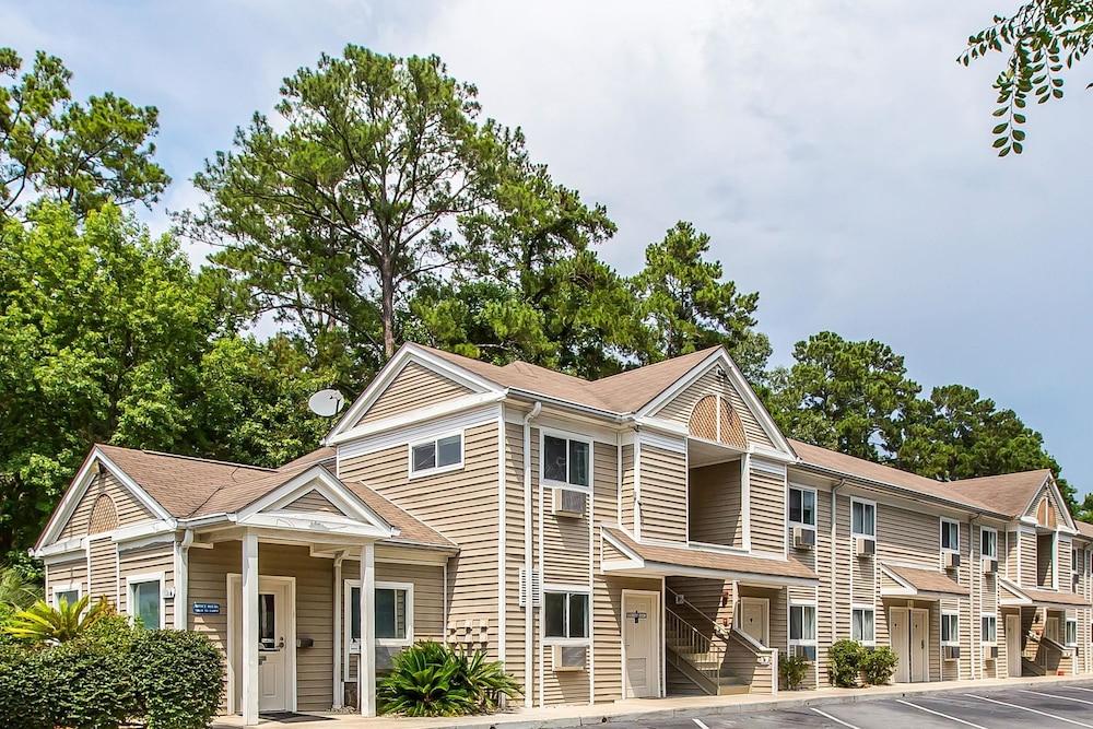 Suburban Studios Abercorn photo 19