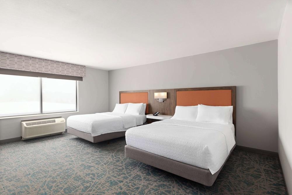 Hampton Inn & Suites Savannah-Airport photo 13