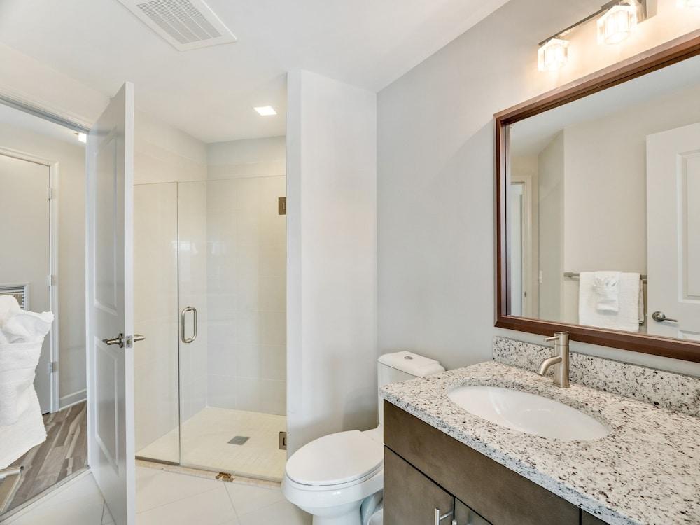 Bluebird Suites in Tysons Corner photo 16