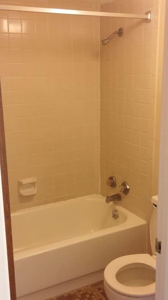 Executive Inn Laurel photo 17