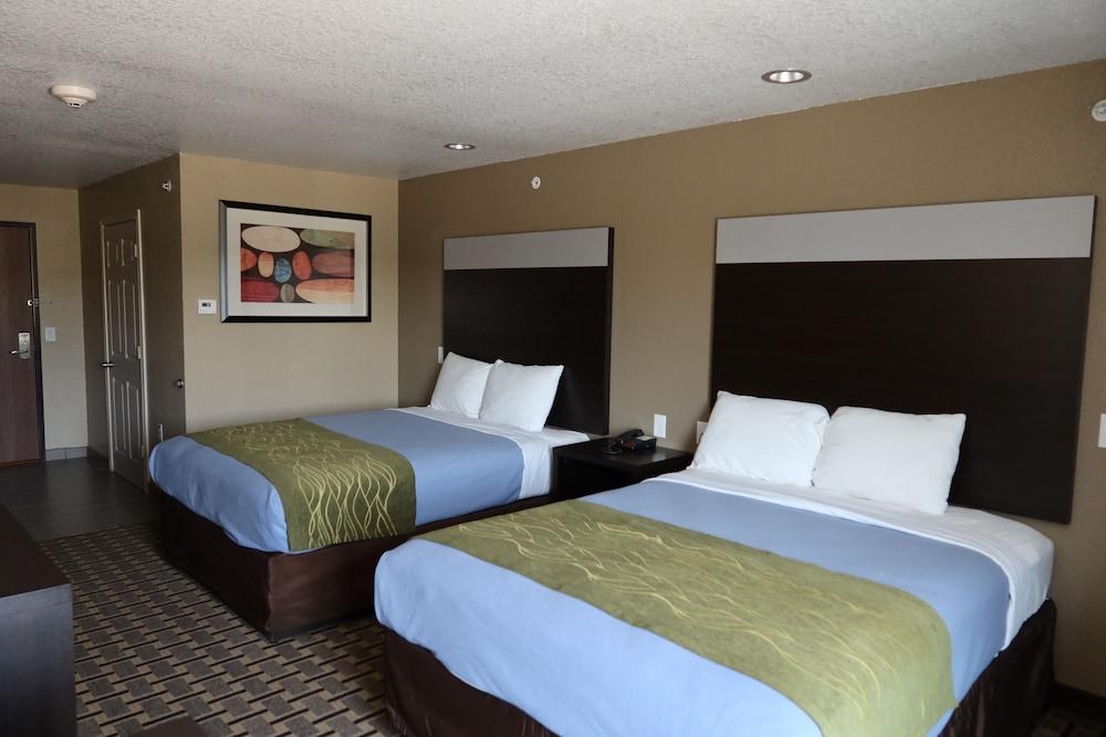 West Worth Inn and Suites photo 8