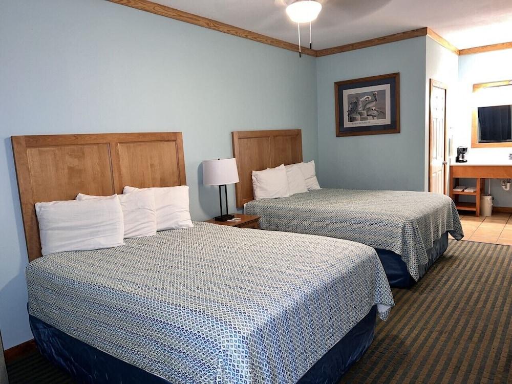 Pelican Bay Resort photo 21