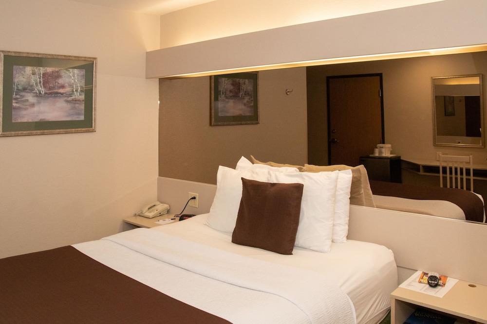 Microtel Inn & Suites by Wyndham Lodi/North Stockton photo 7