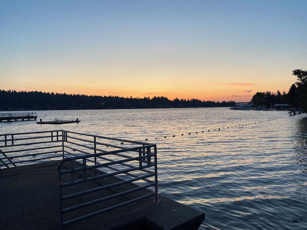 Inn at Lake Washington By OYO I-405 photo 41