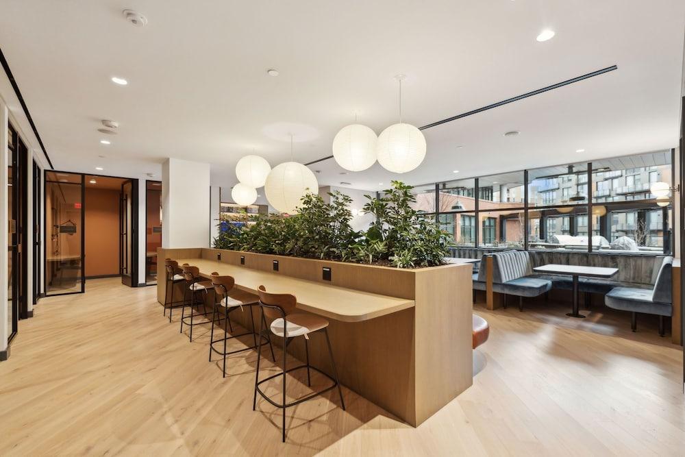 Placemakr Buzzard Point photo 54