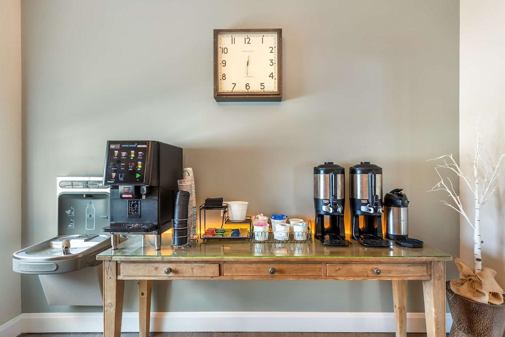 Best Western Plus University Park Inn & Suites photo 19